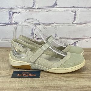 Dansko Raeann Ivory Suede Mary Jane Sandals 37 6.5-7